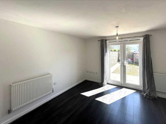 Townhouse for rent in Frodingham, Dragonby