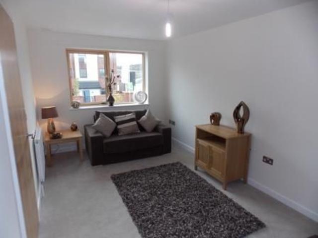 Townhouse for rent in Lawley Furnaces, Telford
