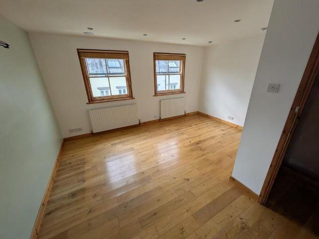 Townhouse for rent in Penryn, Cornwall