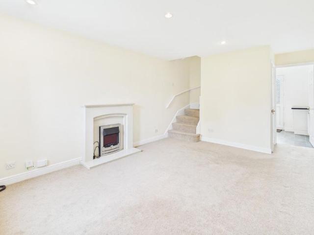 Townhouse for rent in Burnside, Skipton