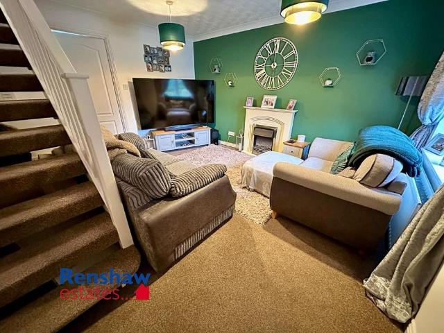 Townhouse for rent in Caldermill, East Midlands