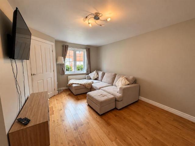 Townhouse for rent in Calverton CP, Gedling
