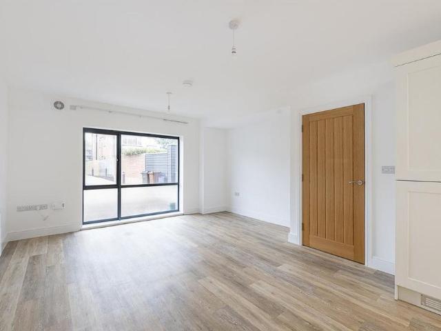 Townhouse for rent in St Albans