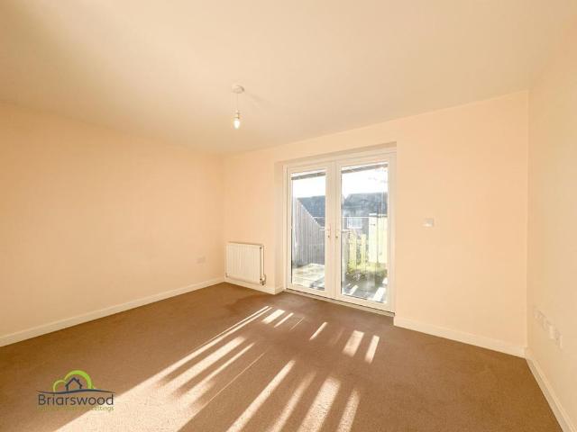 Townhouse for rent in Hanley, Stoke-on-Trent