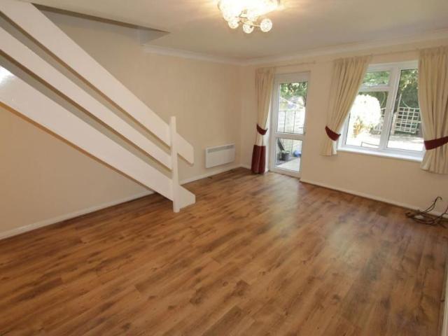 Townhouse for rent in Beaconside, Baswich