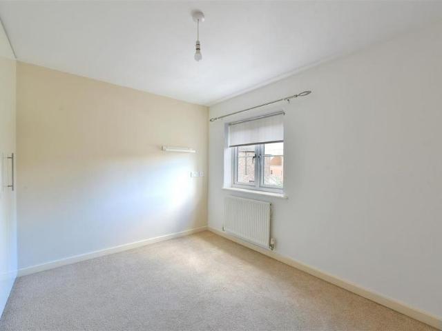 Townhouse for rent in High Field, York