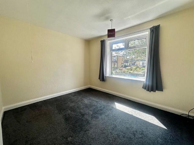 Townhouse for rent in Exley Head, Keighley