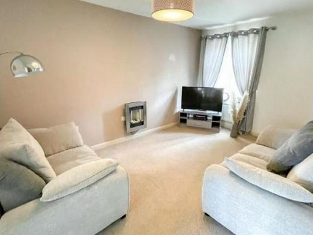 Townhouse for rent in Earlestown, St Helens