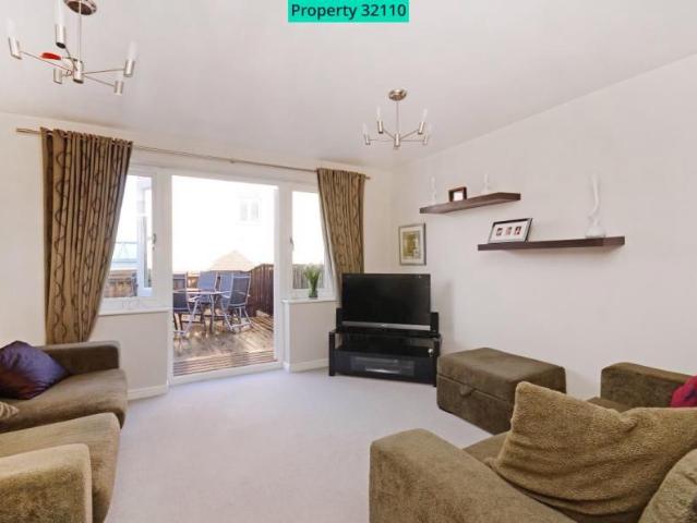 Townhouse for rent in Barrow Hill, Loundsley Green