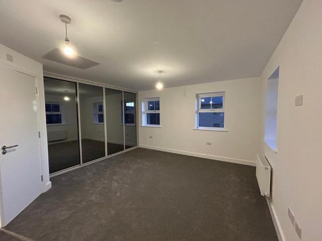 Townhouse for rent in Old Denaby, Doncaster