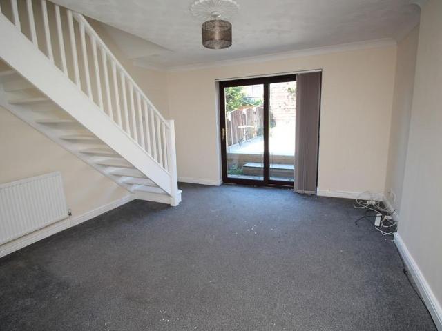 Townhouse for rent in Swinton, South Yorkshire