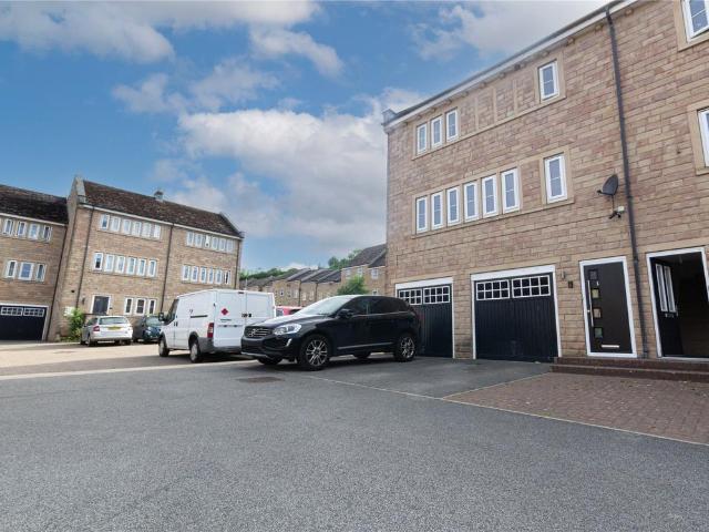 House for rent in New Mill, West Yorkshire