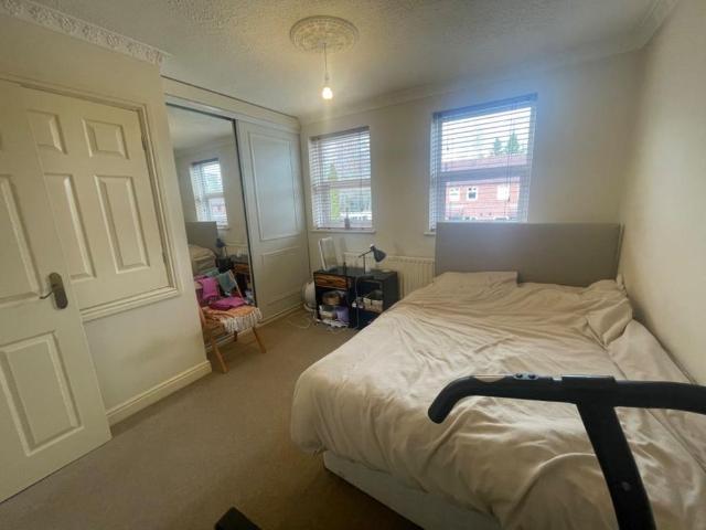 Townhouse for rent in Egginton, East Midlands