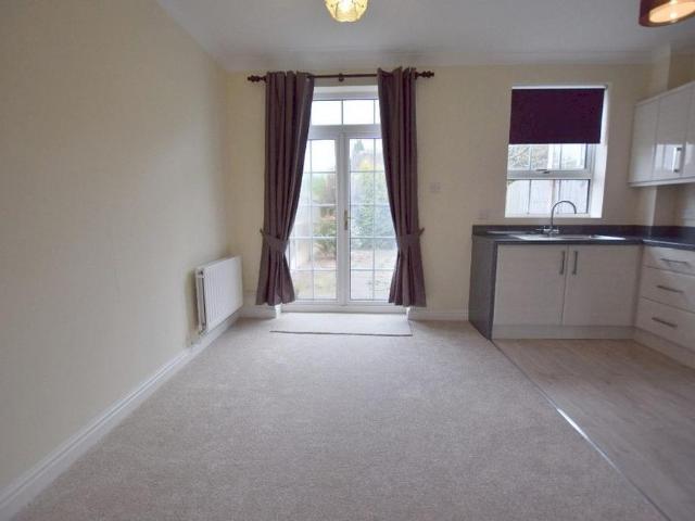 Townhouse for rent in Aston-by-Stone, Baswich