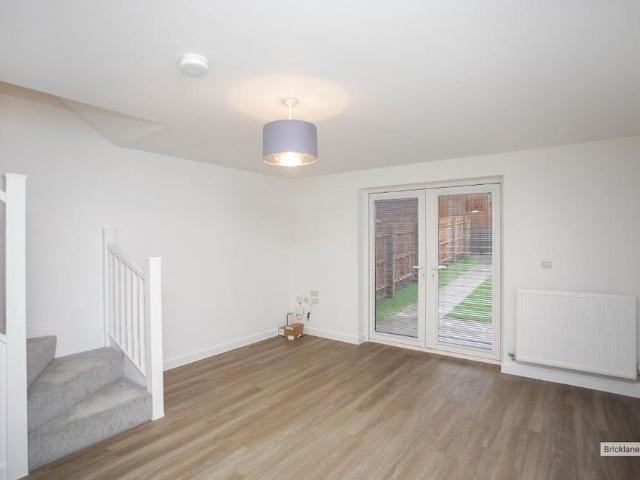 Townhouse for rent in Black Friars, Old Wharf