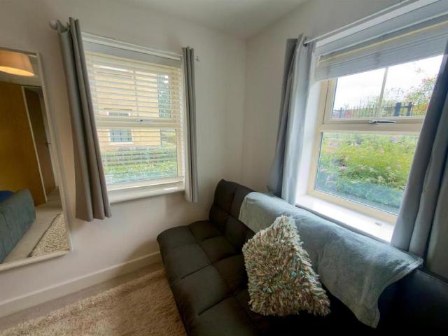 Townhouse for rent in Holbeck, West Yorkshire