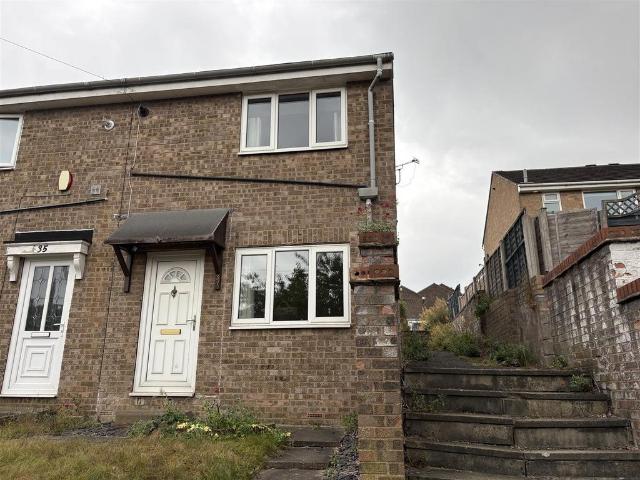 House for rent in Firthcliffe, Liversedge