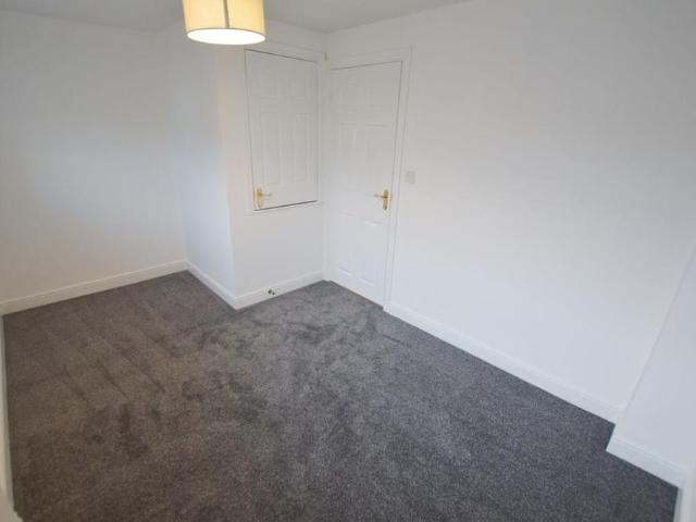 Townhouse for rent in Manor, Isle Of Man