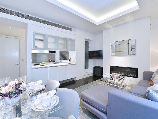 Townhouse for rent in City of Westminster, Greater London