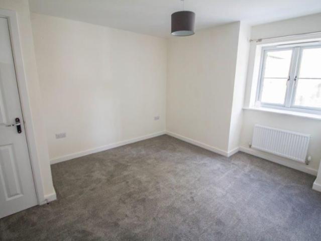 Townhouse for rent in Haddon, East Midlands