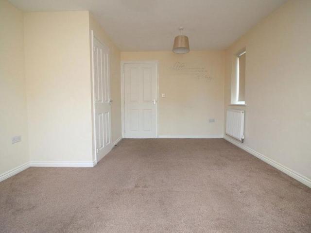 Townhouse for rent in Gathurst, Wigan