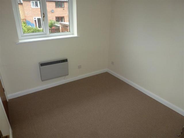 Townhouse for rent in New Normanton, East Midlands