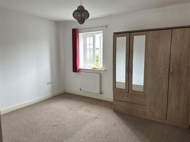 Townhouse for rent in Belgrave, Leicester