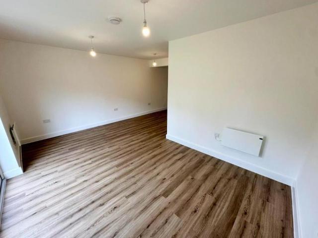 Townhouse for rent in West Yorkshire