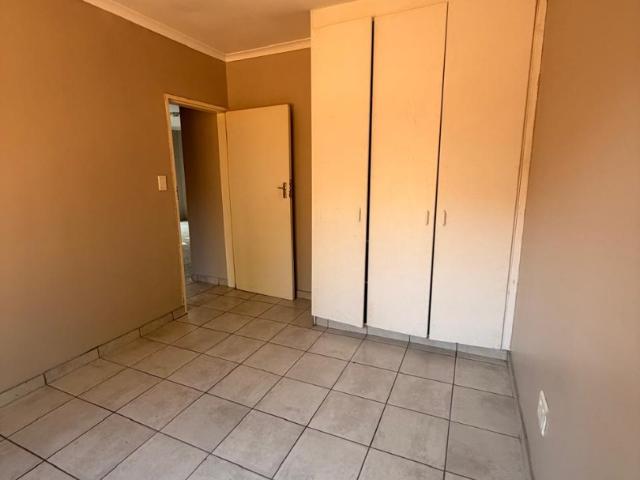 Townhouse for rent in Akasia, Gauteng