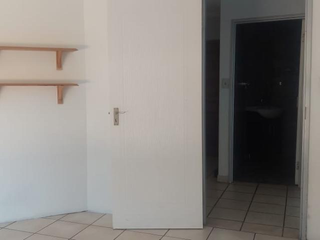 Townhouse for rent in Kingsburgh, Kwazulu-natal