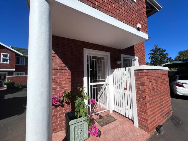 Townhouse for rent in Durban North, Kwazulu-natal