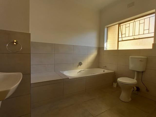 Townhouse for rent in Ekurhuleni, Gauteng