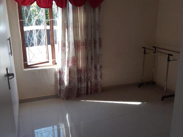 Townhouse for rent in Seaview, Kwazulu-natal