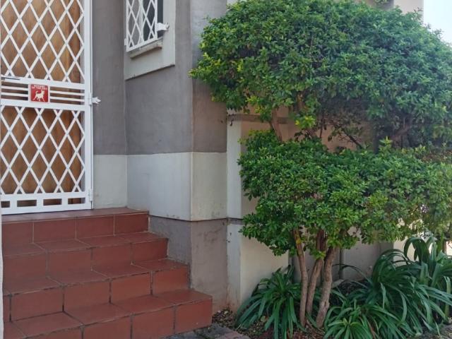 Townhouse for rent in Waterkloof, Gauteng