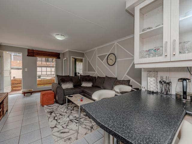 Townhouse for rent in Nooitgedacht, Gauteng