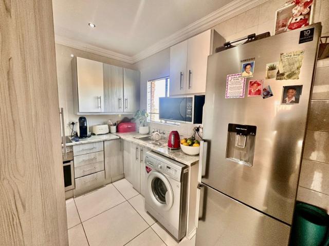 Townhouse for rent in Vosloorus, Gauteng