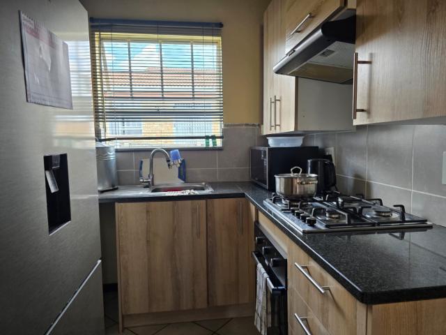 Townhouse for rent in Nooitgedacht, Gauteng