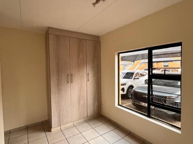 Townhouse for rent in Ekurhuleni, Gauteng