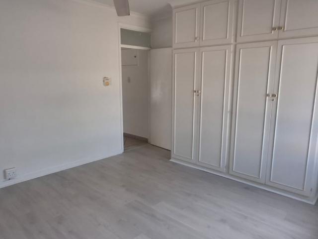 Townhouse for rent in Durban North, Kwazulu-natal