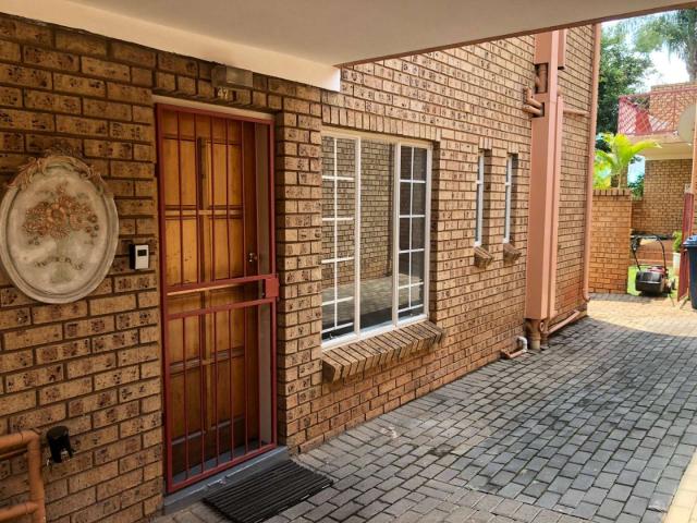 House for rent in Waterkloof, Gauteng