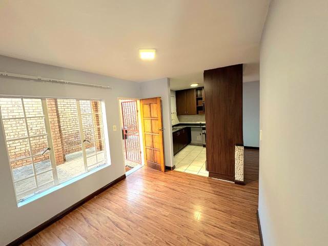 Townhouse for rent in Faerie Glen, Gauteng