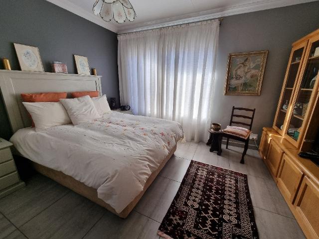 Townhouse for rent in Vosloorus, Gauteng