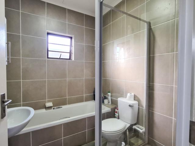 Townhouse for rent in Gonubie, Eastern Cape