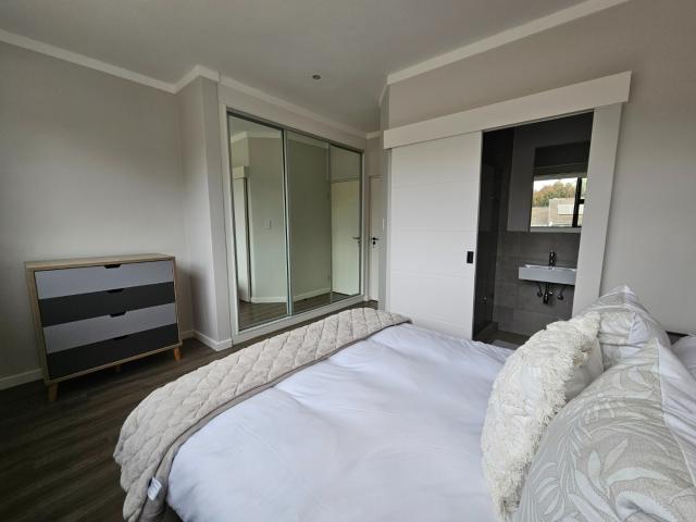 Townhouse for rent in Waterkloof, Gauteng