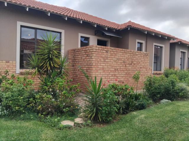 Townhouse for rent in Lesedi Local Municipality, Gauteng