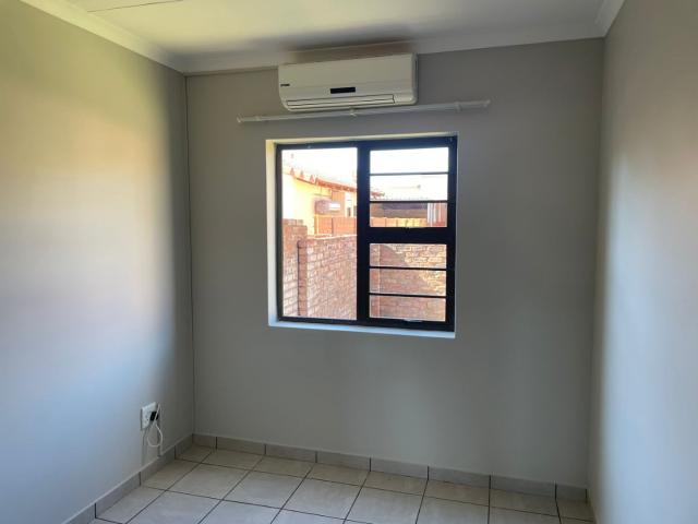 Townhouse for rent in Kgalagadi, Northern Cape