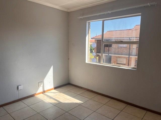Townhouse for rent in Ekurhuleni, Gauteng