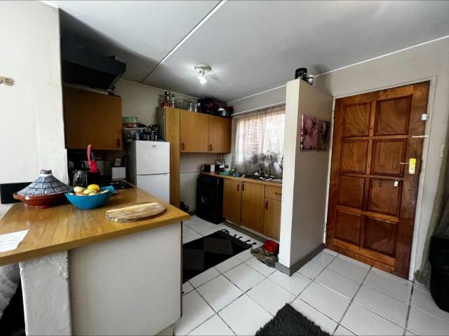 Townhouse for rent in Waterkloof, Gauteng