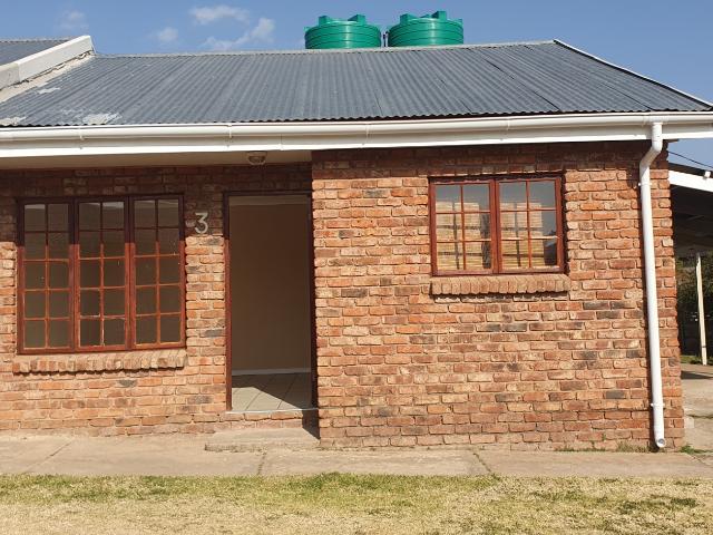 Townhouse for rent in Queenstown, Eastern Cape