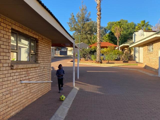 Townhouse for rent in Kgalagadi, Northern Cape